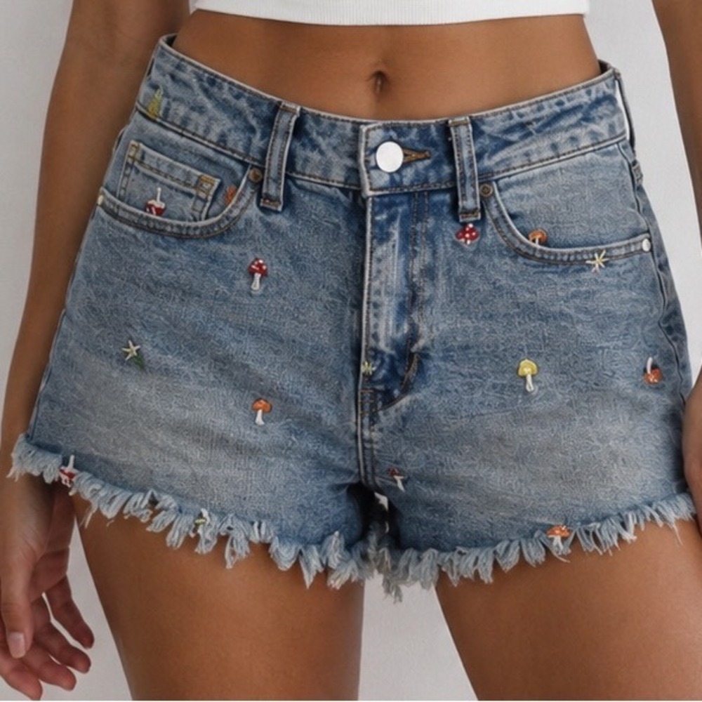 Tinseltown Embroidered Mushroom Denim Shorts Frayed Raw Hem Festival Y2K Size 3